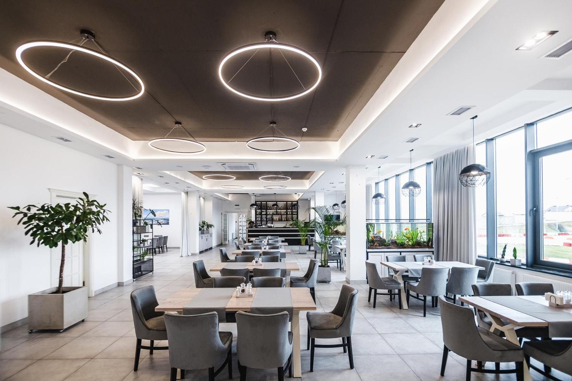 Otto Hotel-Restaurant Rivne Esterno foto