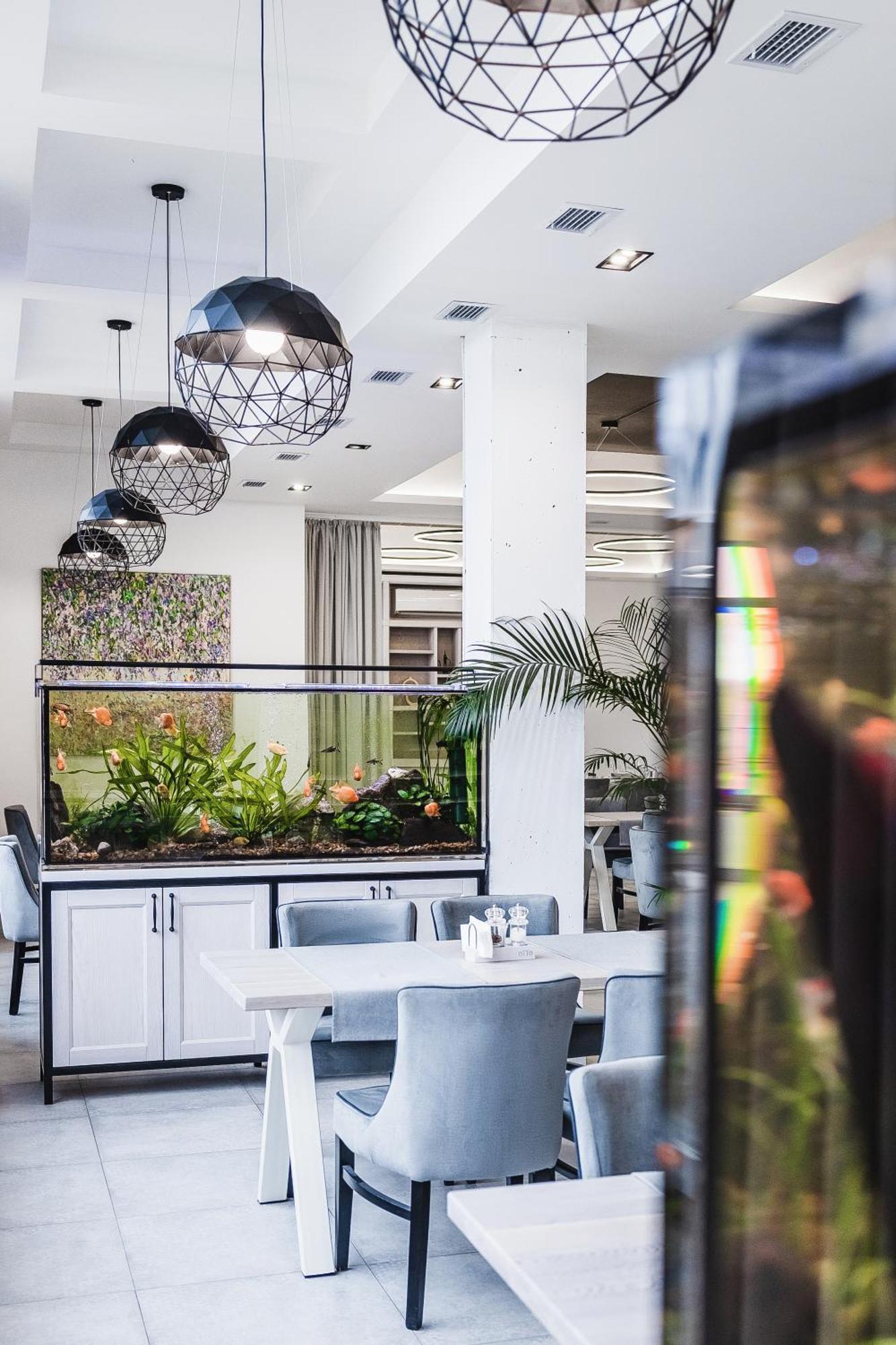 Otto Hotel-Restaurant Rivne Esterno foto